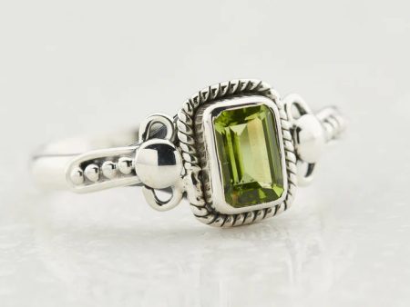 Peridot Sterling Silver Orion Ring (Size 7) Online Sale