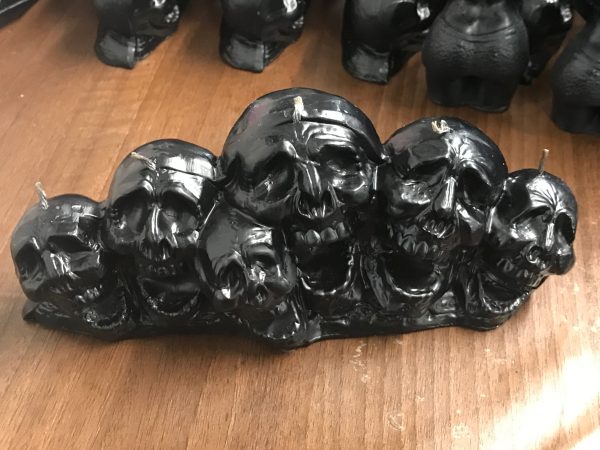 Skull Family Candle For Discount